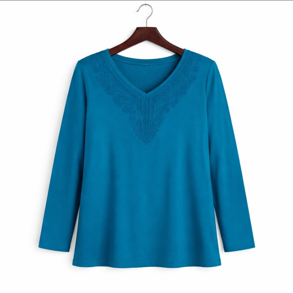 Catherines Blue Embroidered Embellished Plus Size Flowy Top Size 1X